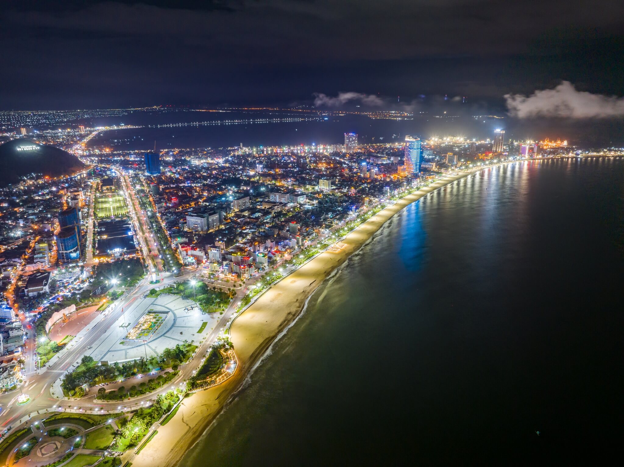 top5 khach san binh dan quy nhon