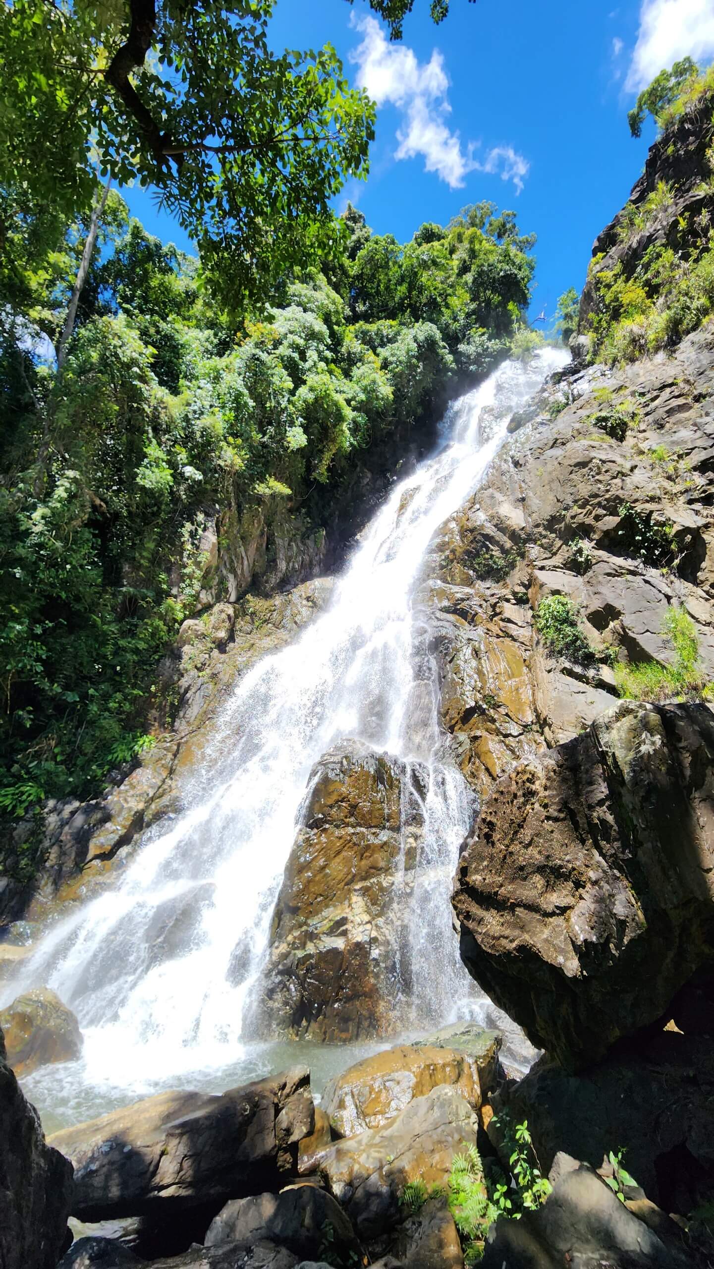 trai nghiem thac 4 tang an lao quy nhon homes 8